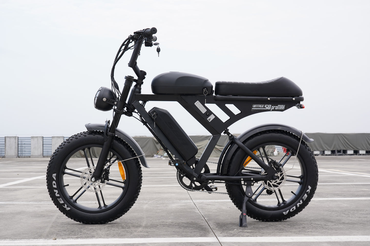 S8 Vintage Power Max – Double Batterie 120KM | 750W | 50Km/h | Autonomie Longue Durée | pneu large tout-terrain de 20 pouces.